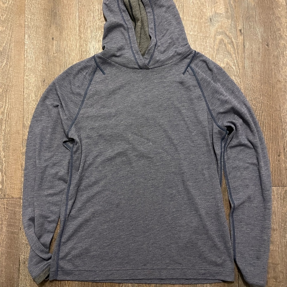 Lulu Lemon pull over hoodie - size medium
